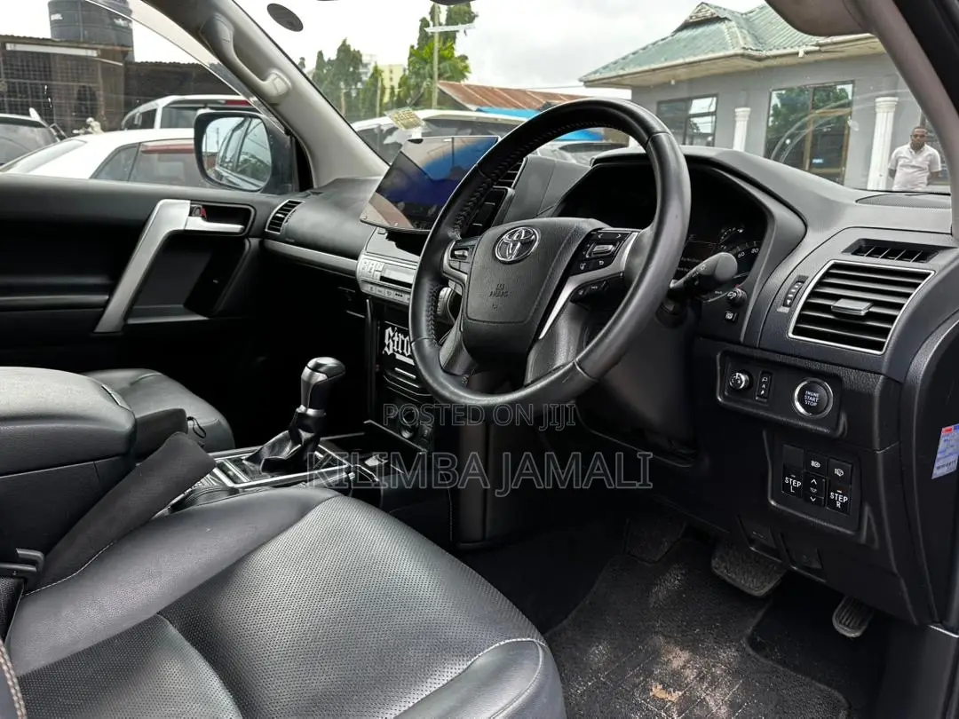 Toyota Land Cruiser Prado 2020 Black