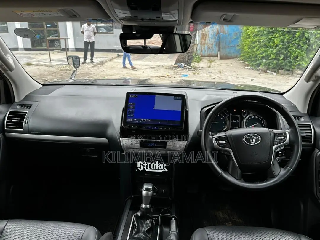 Toyota Land Cruiser Prado 2020 Black