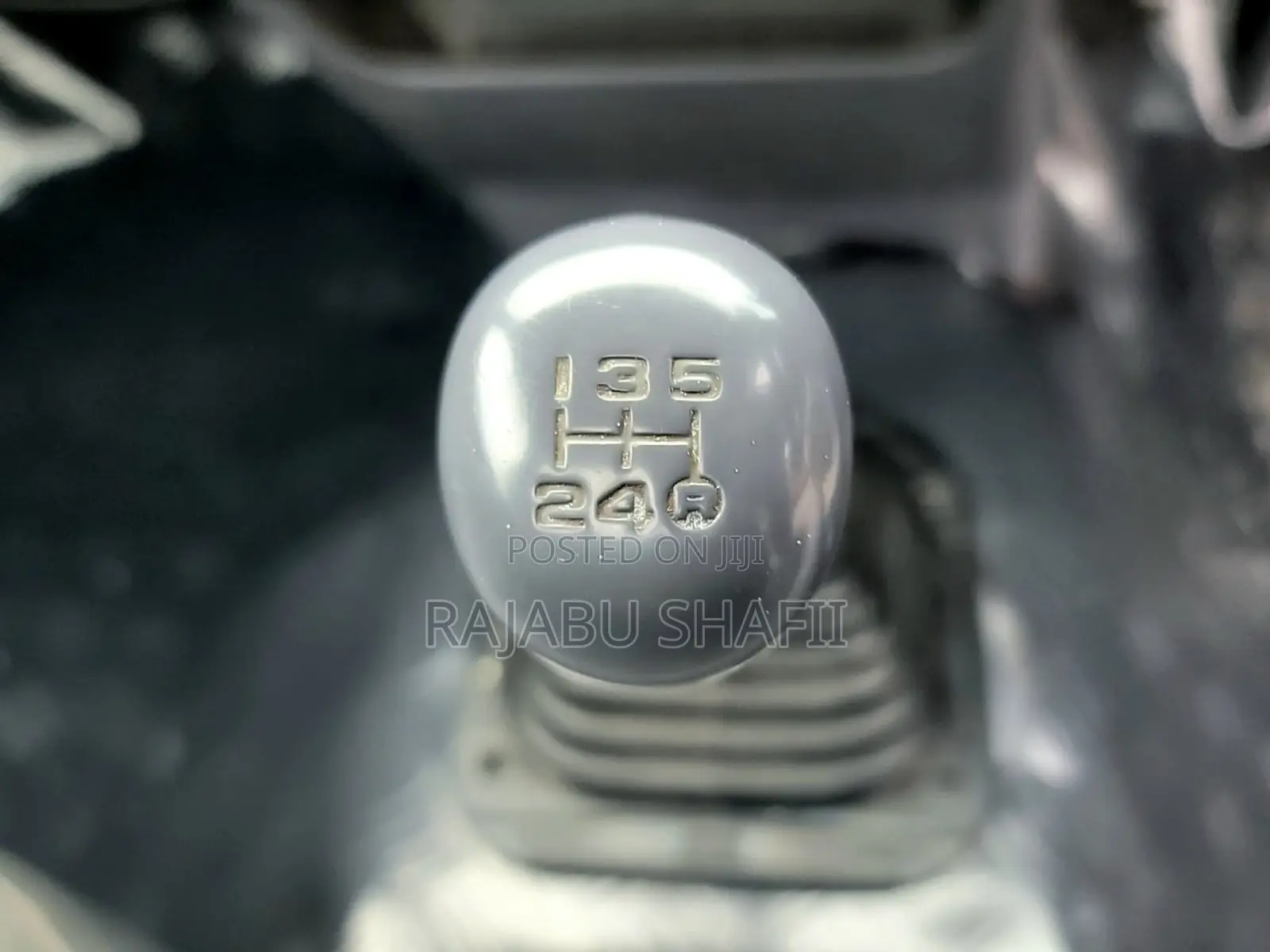 Toyota Hilux 2000 White