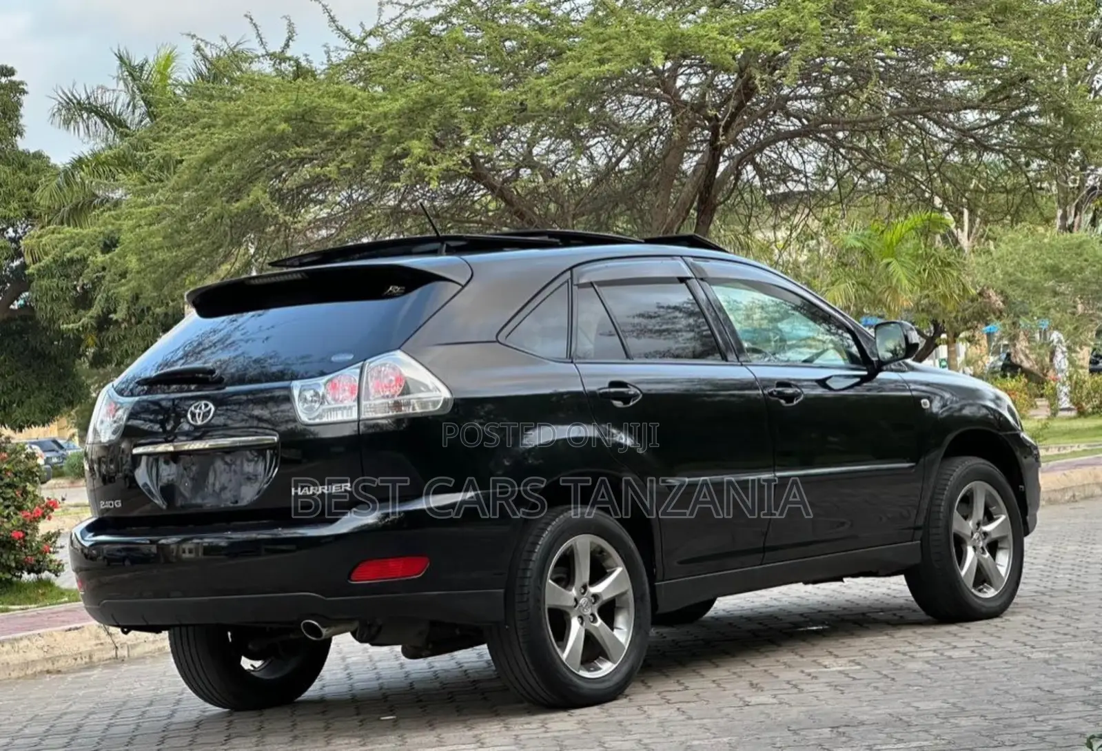 Toyota Harrier 2004 Black