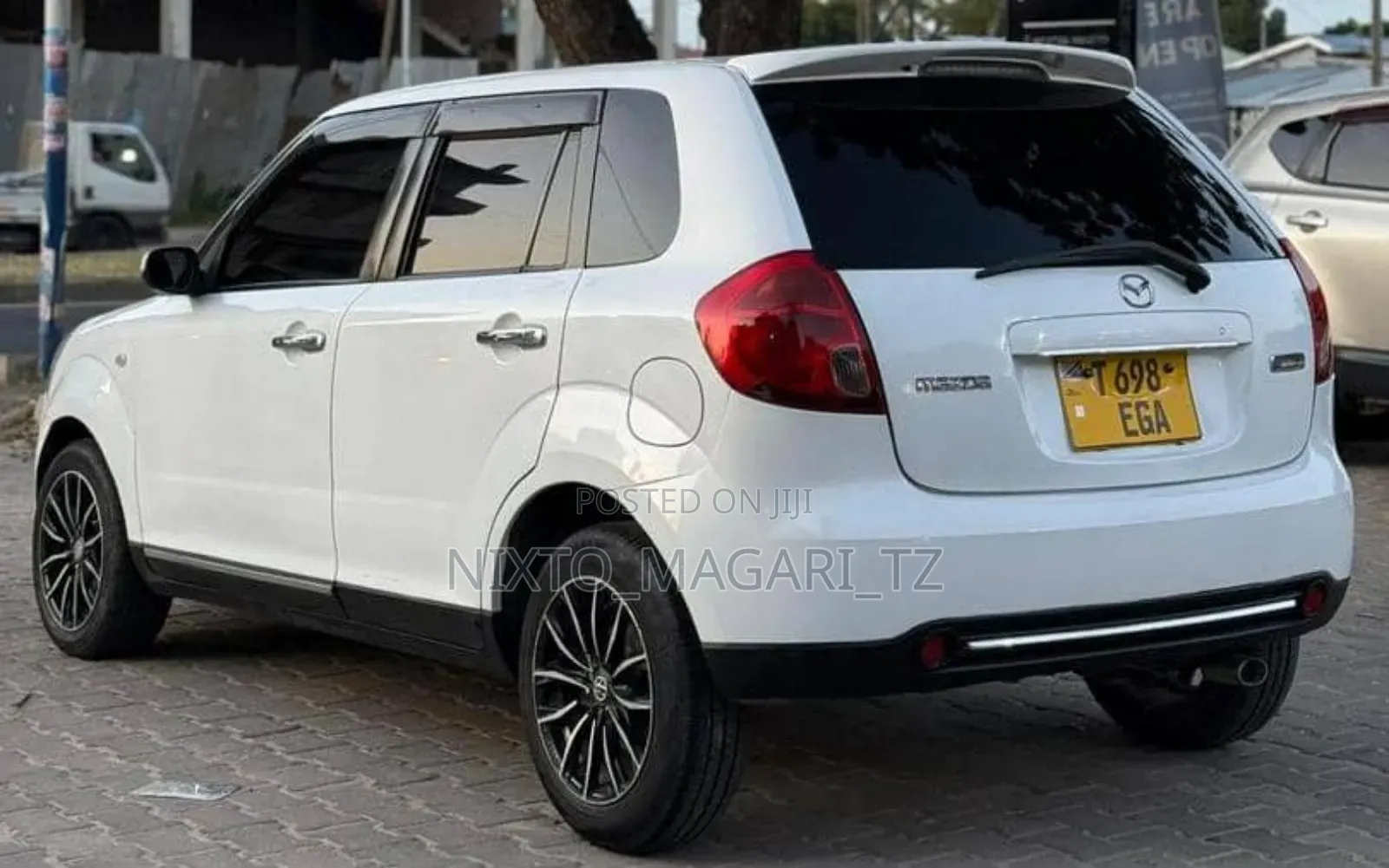 Mazda Verisa 2008 White