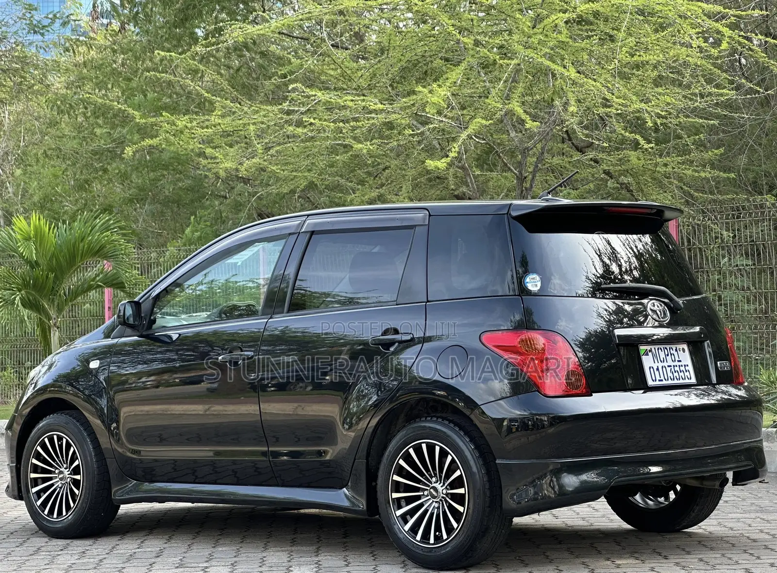 Toyota IST 2004 Black