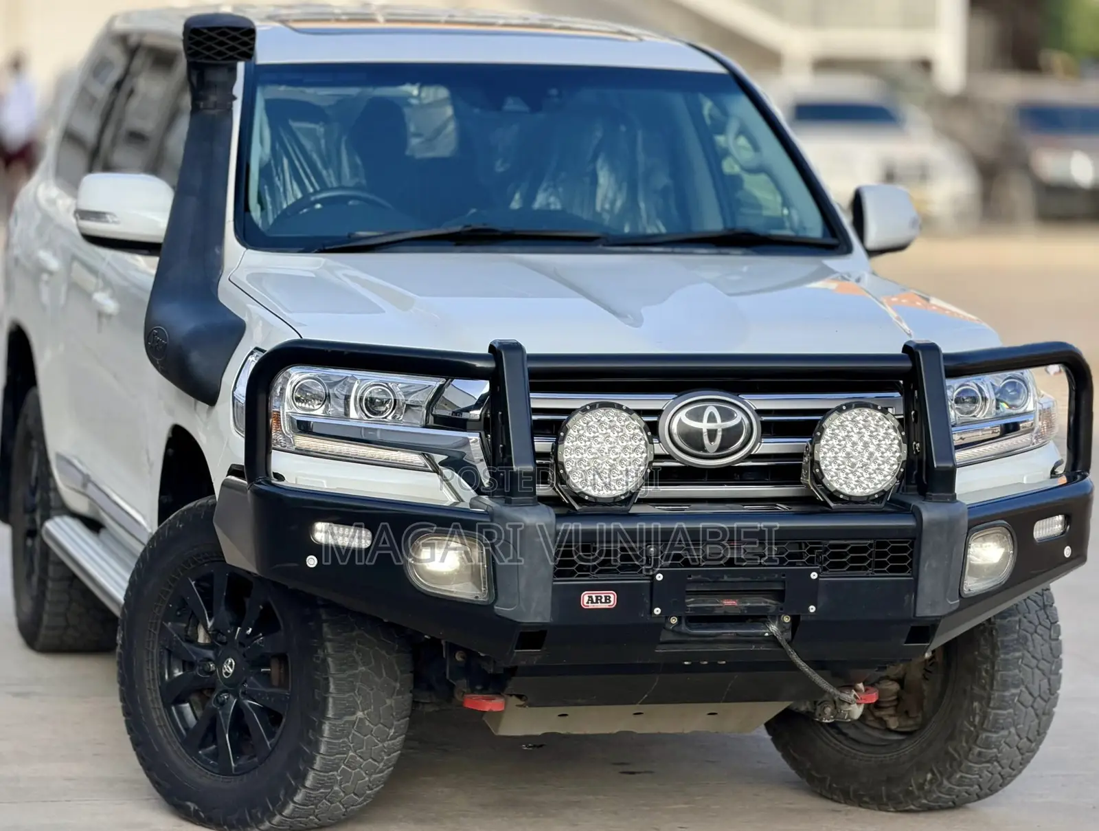 Toyota Land Cruiser 2021 White