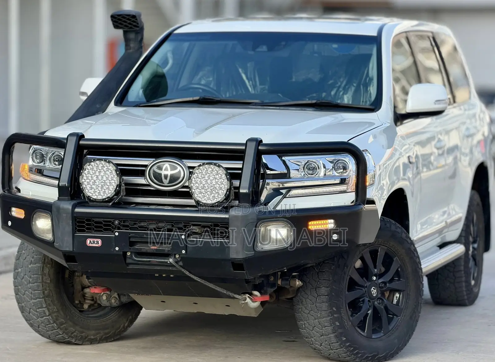 Toyota Land Cruiser 2021 White