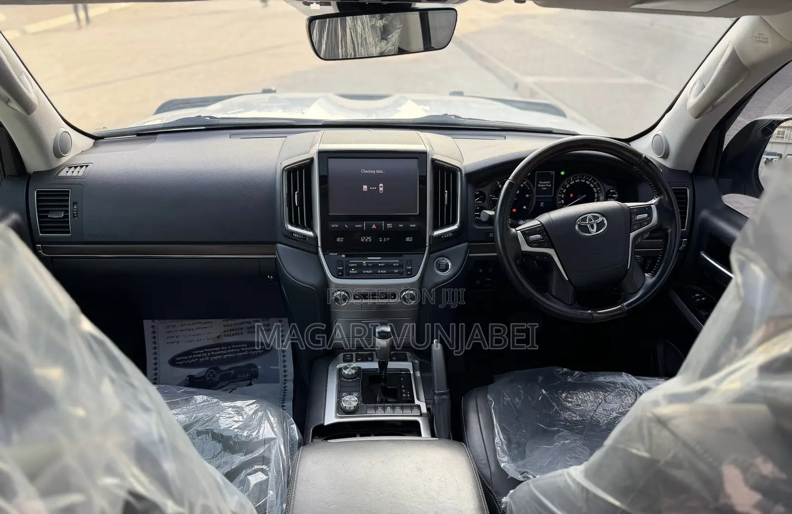 Toyota Land Cruiser 2021 White