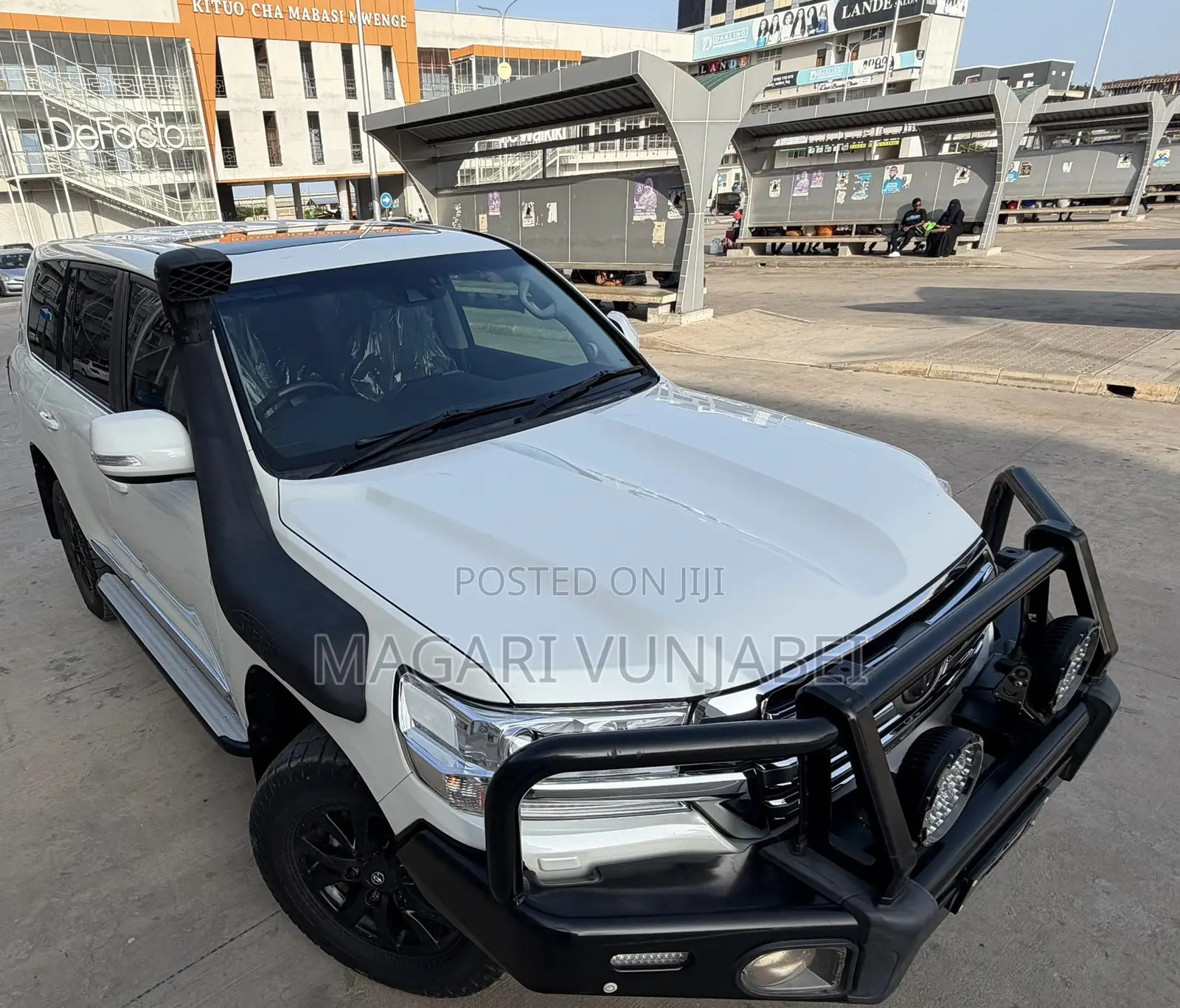 Toyota Land Cruiser 2021 White