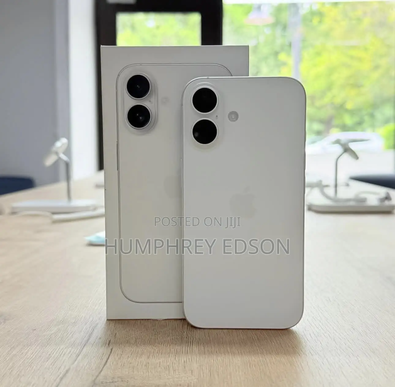 New Apple iPhone 16 128 GB White