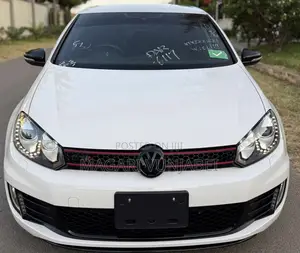 Volkswagen Golf 2011 Off white