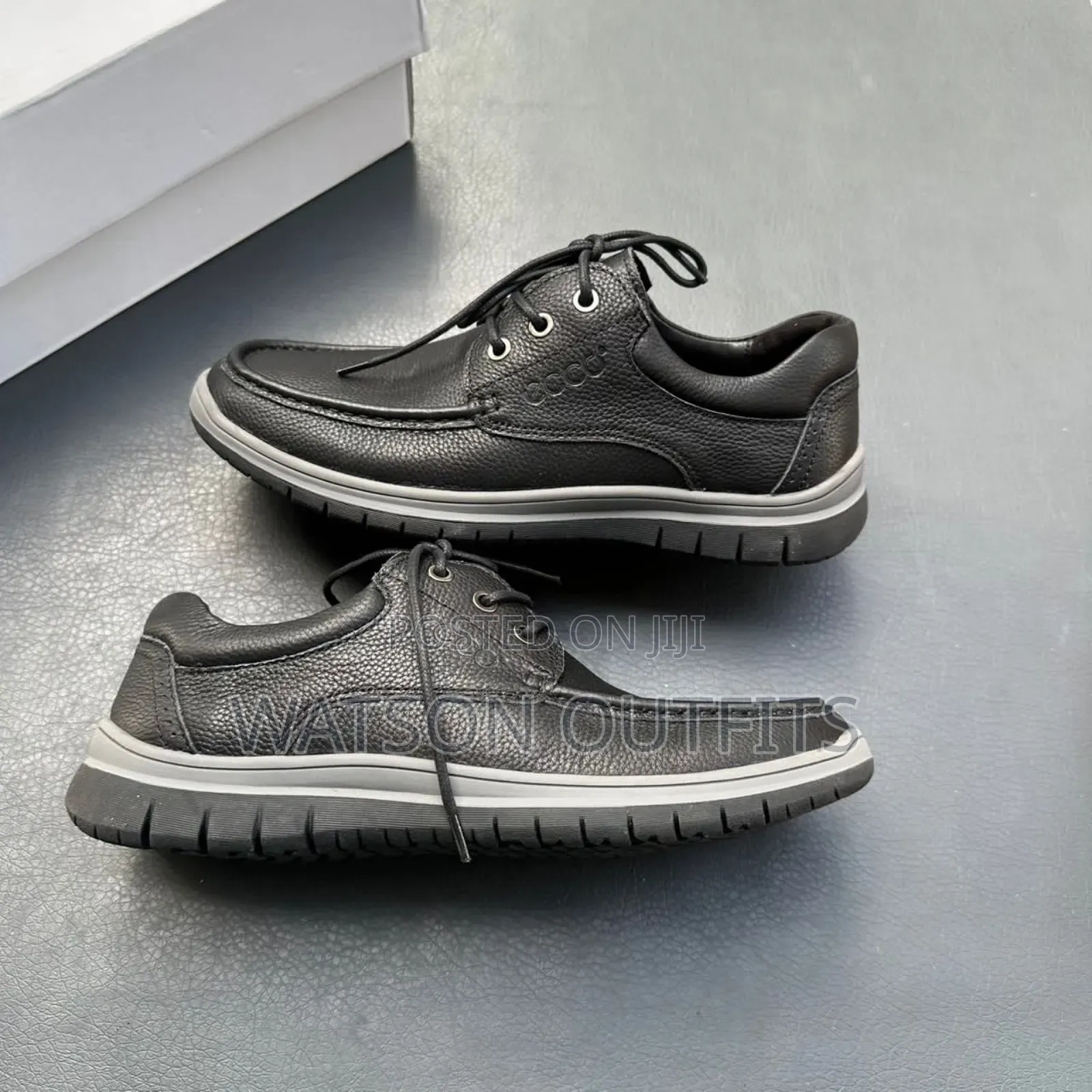 Men's Leather Shoes Very Very Understated and Smart