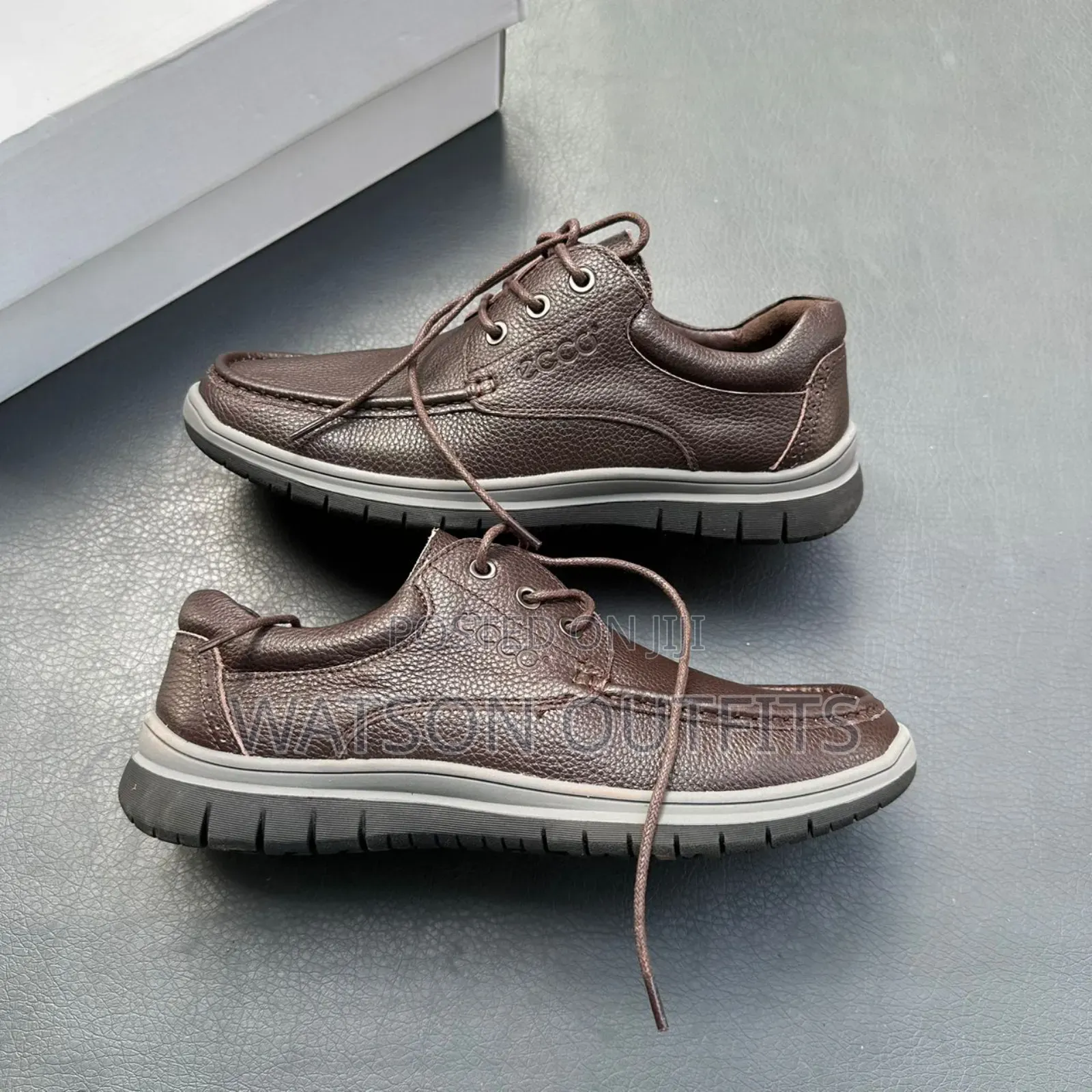 Men's Leather Shoes Very Very Understated and Smart