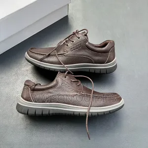 Men's Leather Shoes Very Very Understated and Smart