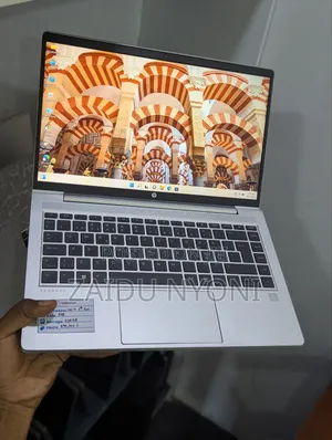 New Laptop HP ProBook 440 G8 8GB Intel Core I3 SSD 256GB