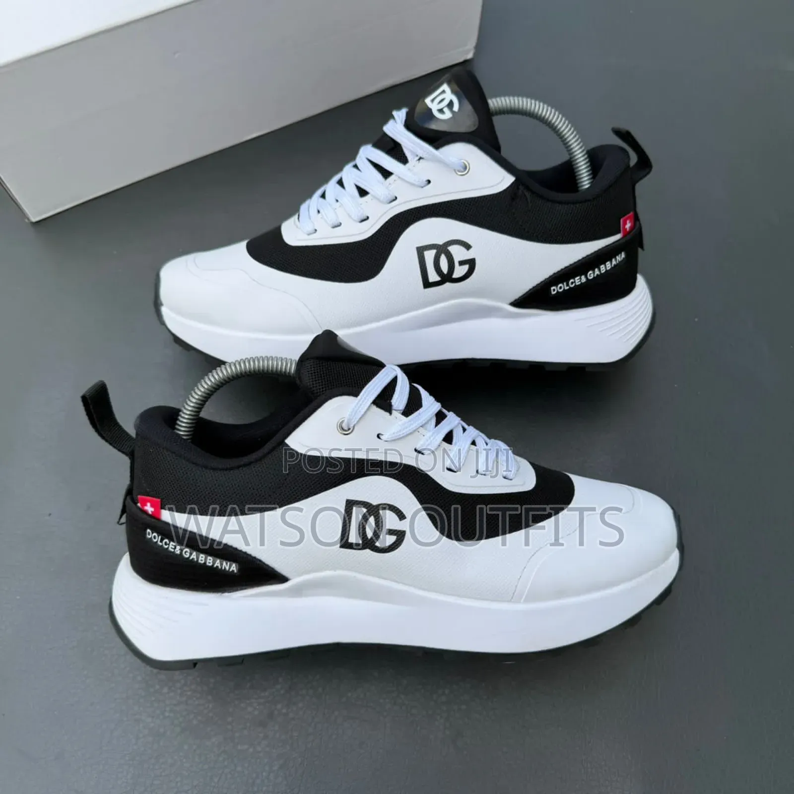 Men's Leather Sneaker Shoes as Pretty as a Picture