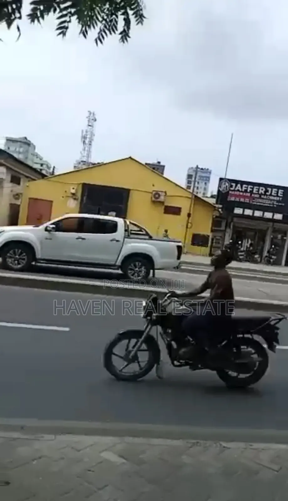 Viwanja Vitatu Vinauzwa Kariakoo
