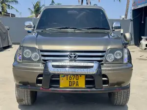 Toyota Land Cruiser Prado 2.7 5dr 2003 Gray