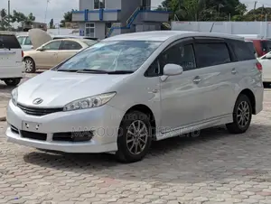 Toyota Wish 2010 Silver