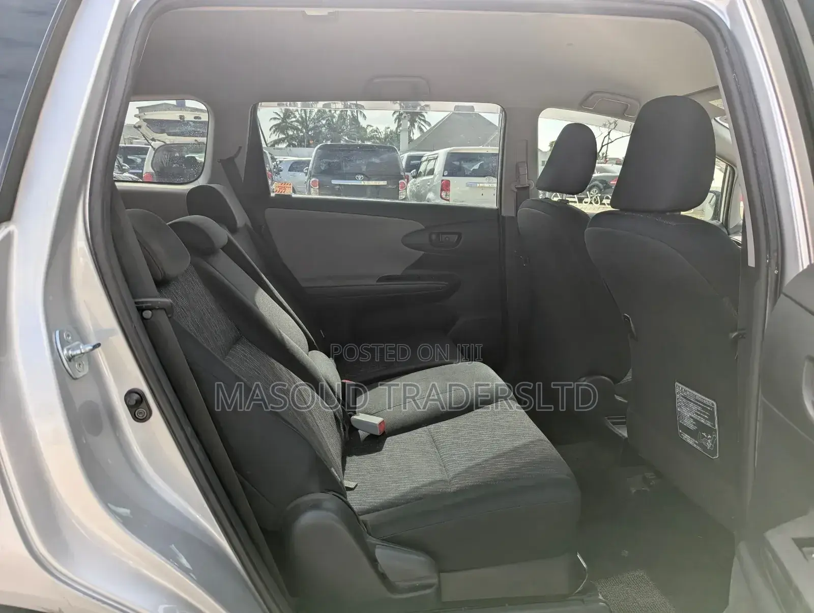 Toyota Wish 2010 Silver