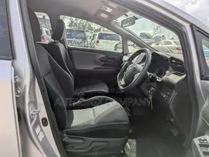 Toyota Wish 2010 Silver
