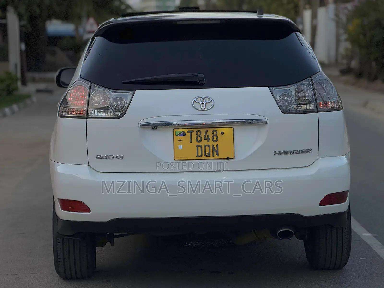Toyota Harrier 2005 White
