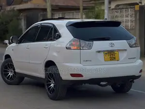 Toyota Harrier 2005 White