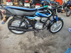 TVS HLX 125 2025 Black