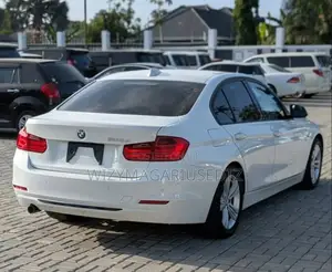 BMW 3 Series 2014 Off white