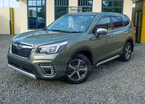 Subaru Forester 2019 Gray