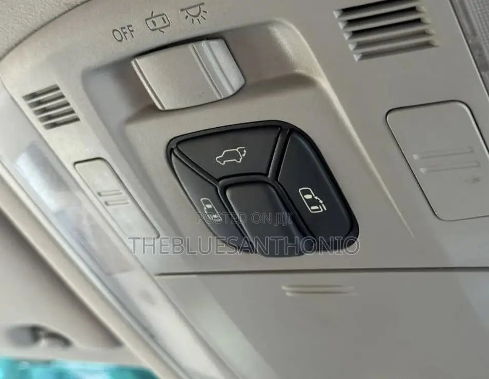 Toyota Alphard 2010 Black