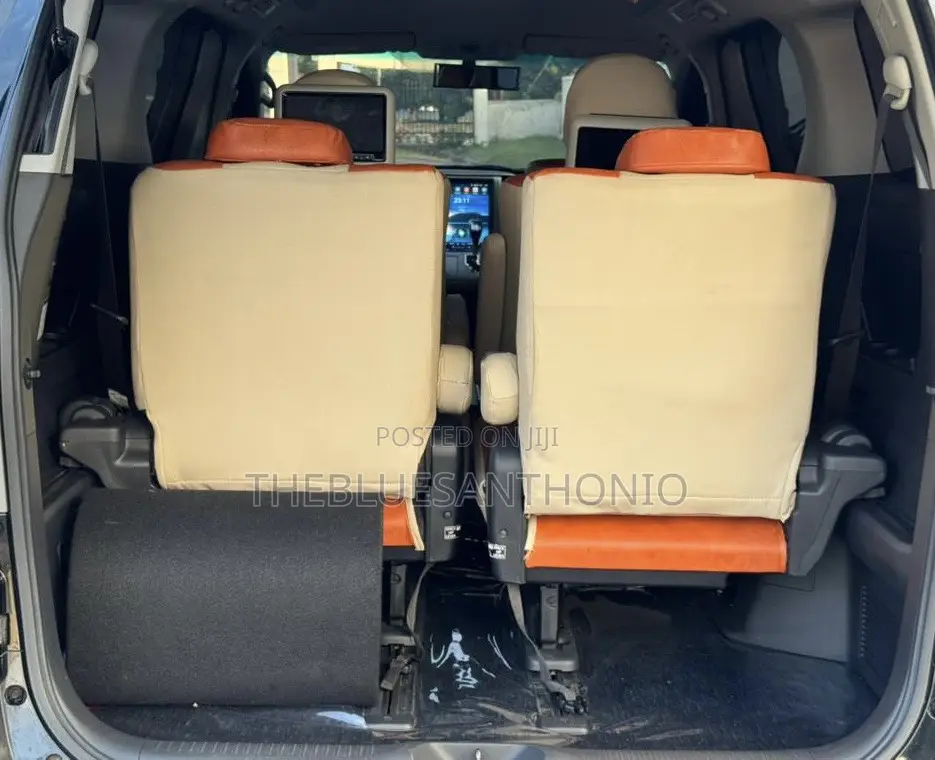 Toyota Alphard 2010 Black