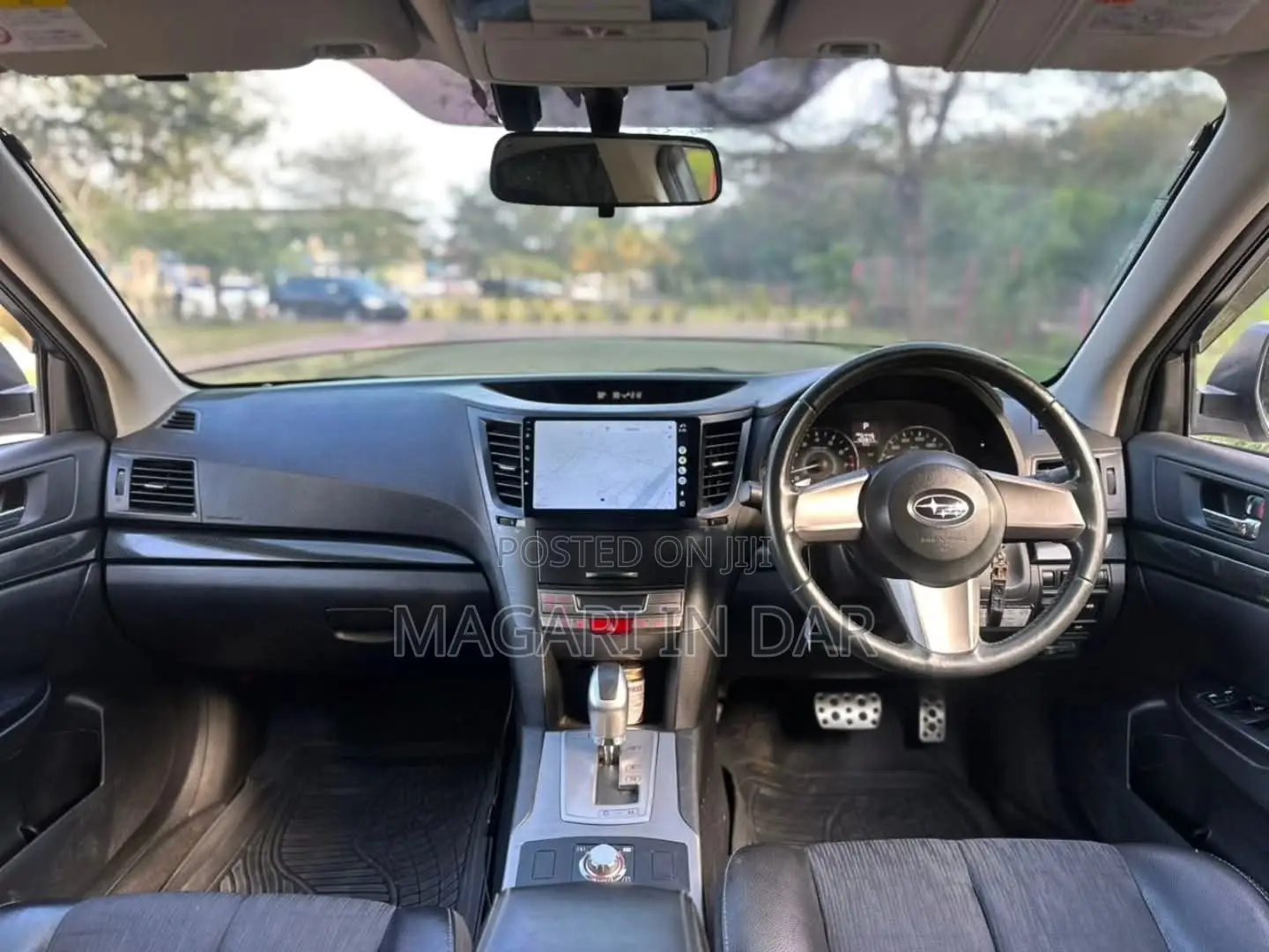 Subaru Legacy 2010 Silver