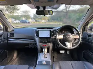Subaru Legacy 2010 Silver