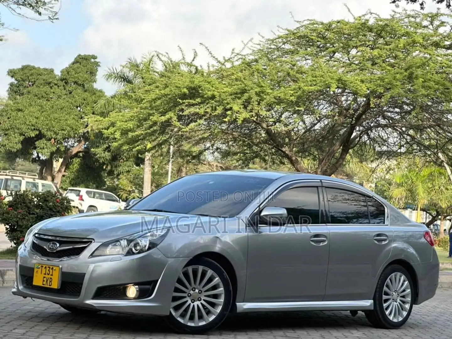 Subaru Legacy 2010 Silver