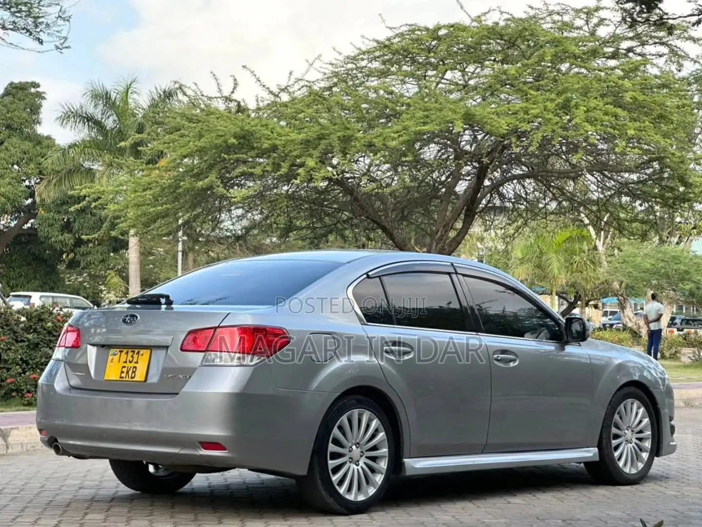 Subaru Legacy 2010 Silver