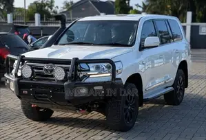 Toyota Land Cruiser 2021 White