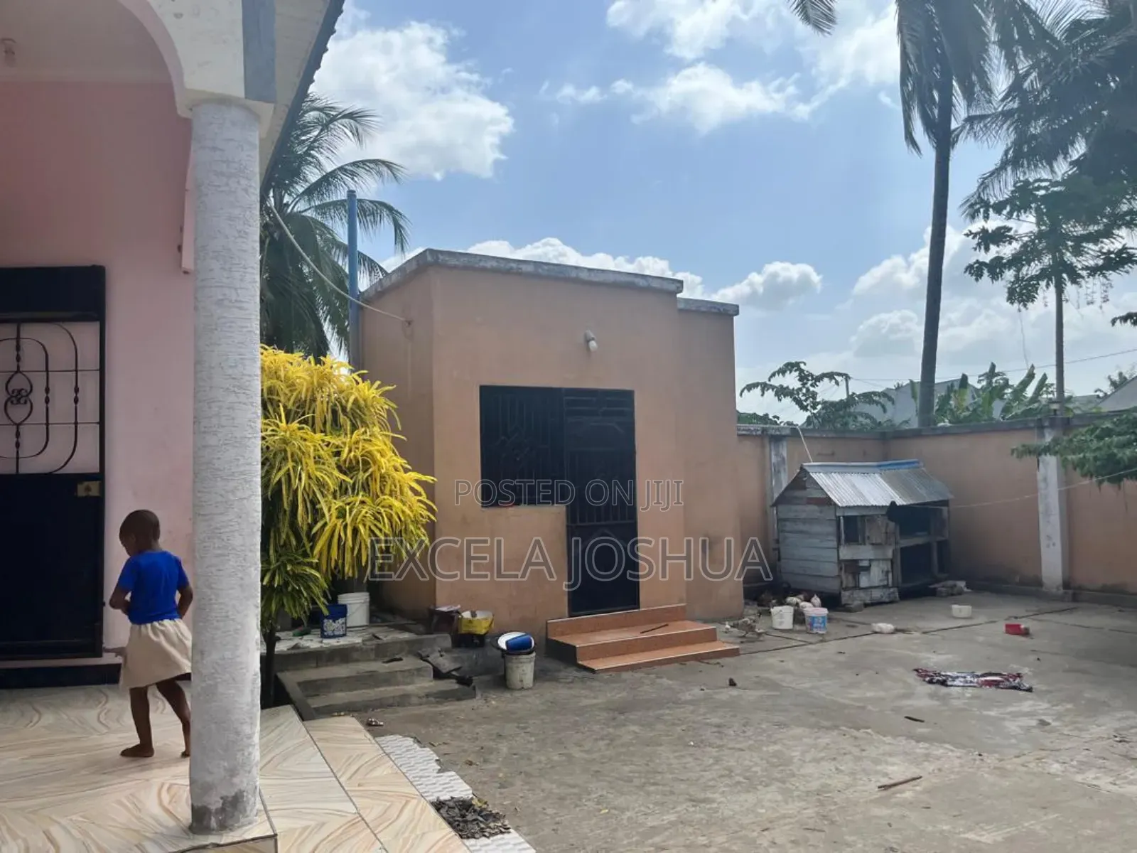 3bdrm House in Excela Joshua, Msongola for sale