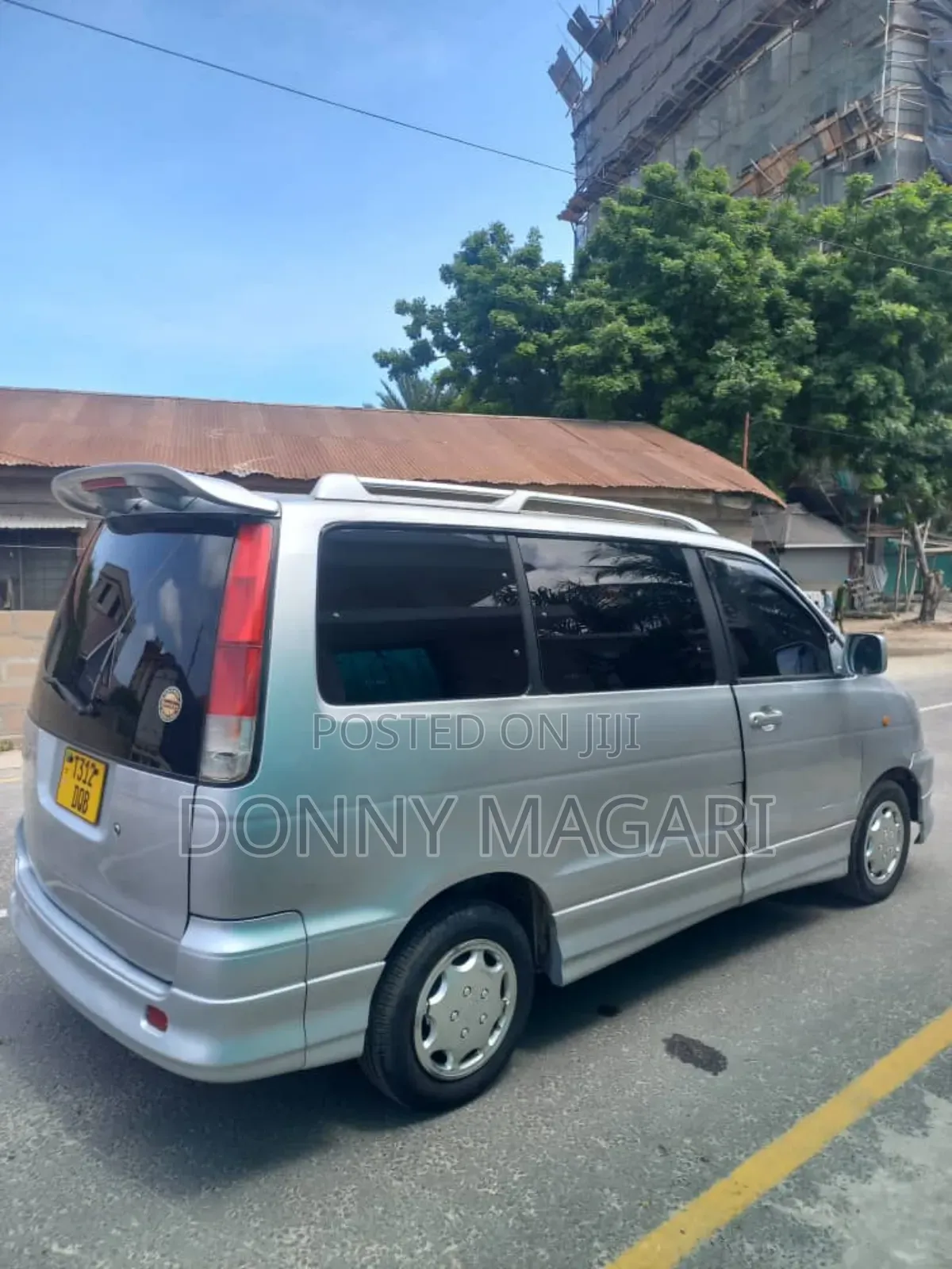 Toyota Noah 2002 Silver