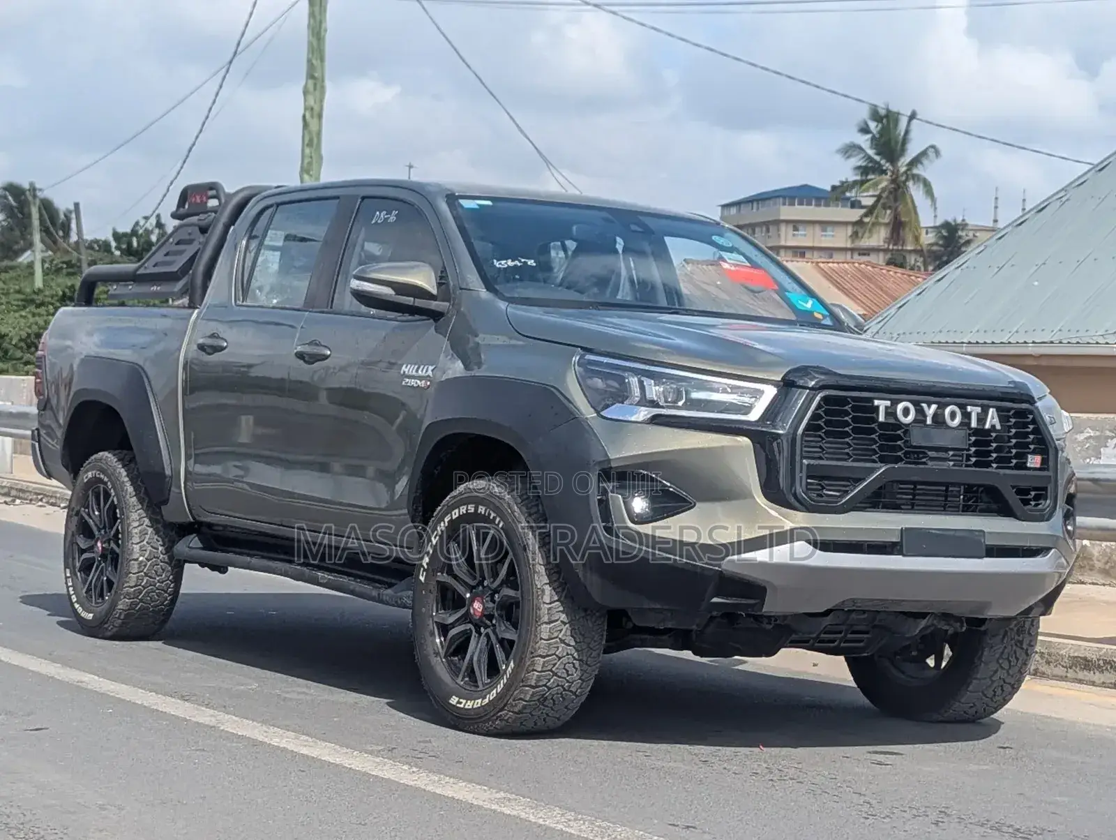 Toyota Hilux 2024 Gray