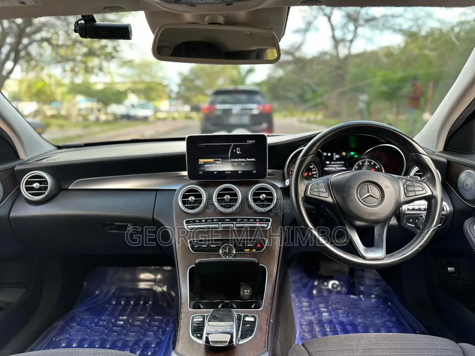 Mercedes-Benz C200 2015 White