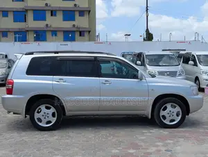 Toyota Kluger 2001 Silver
