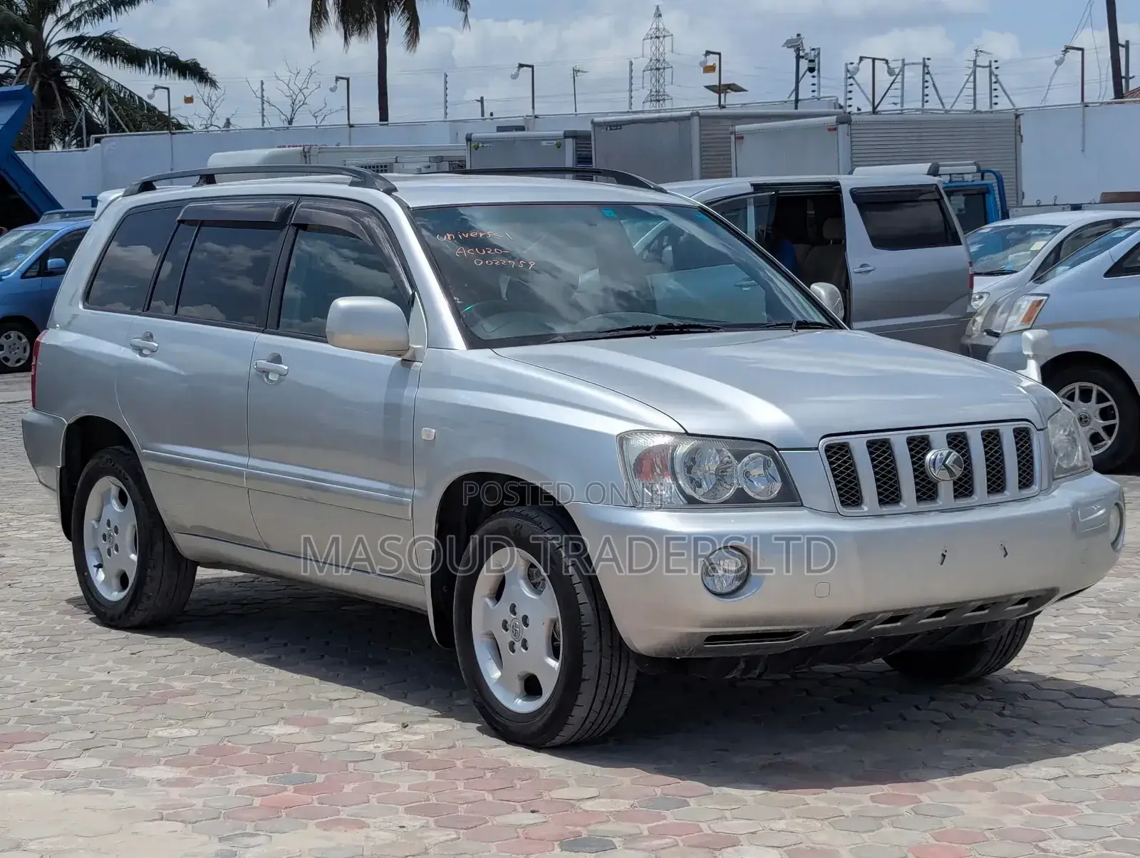 Toyota Kluger 2001 Silver
