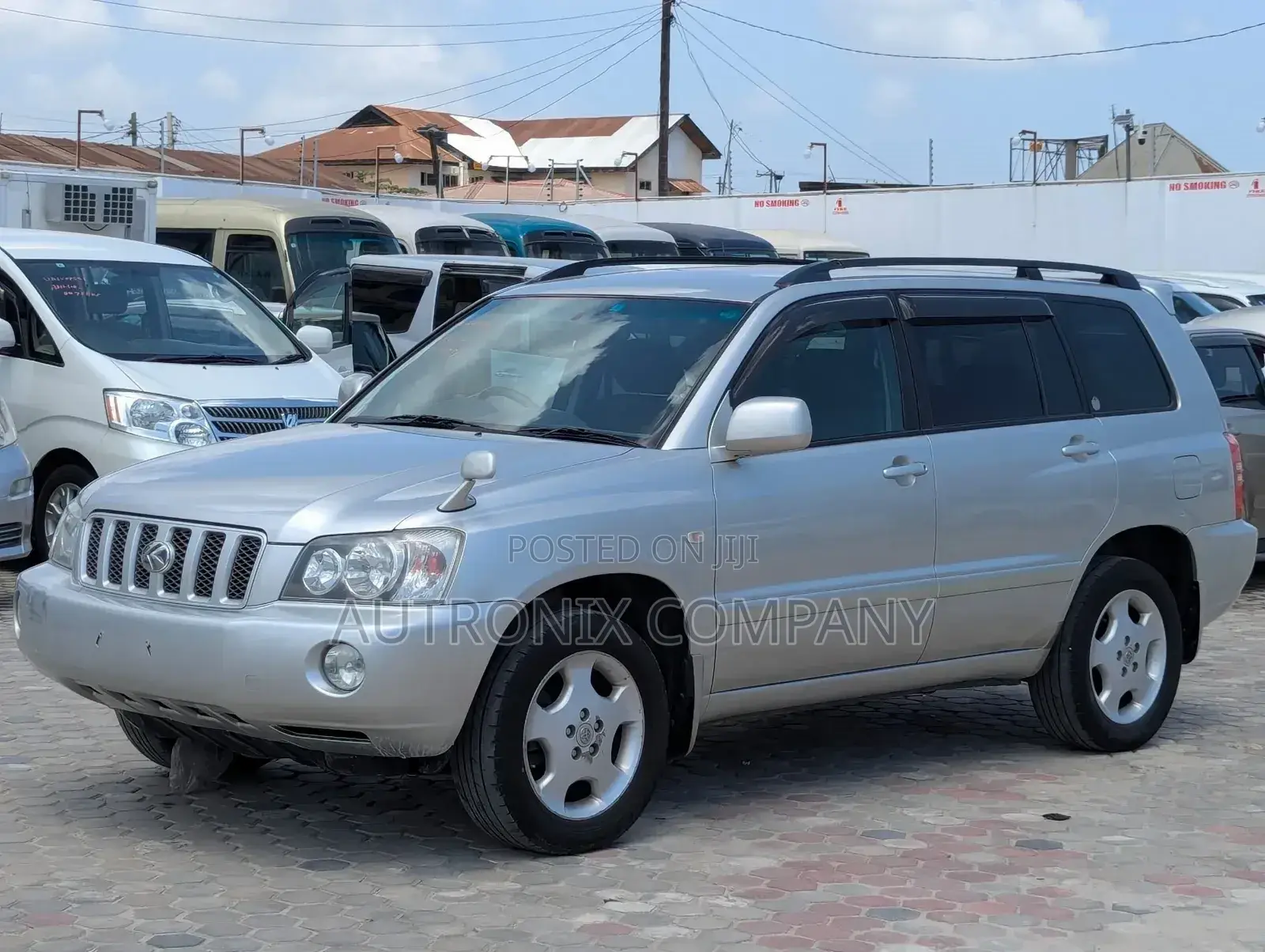 Toyota Kluger 2001 Silver