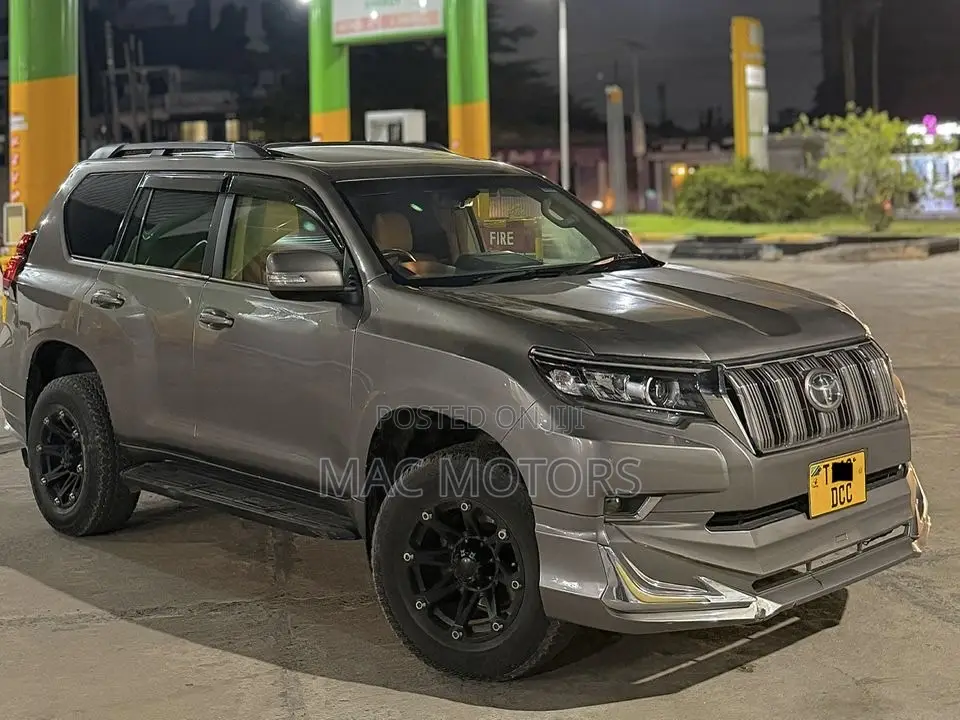 Toyota Land Cruiser Prado 2.7 i 2013 Gray