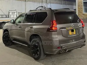 Toyota Land Cruiser Prado 2.7 i 2013 Gray