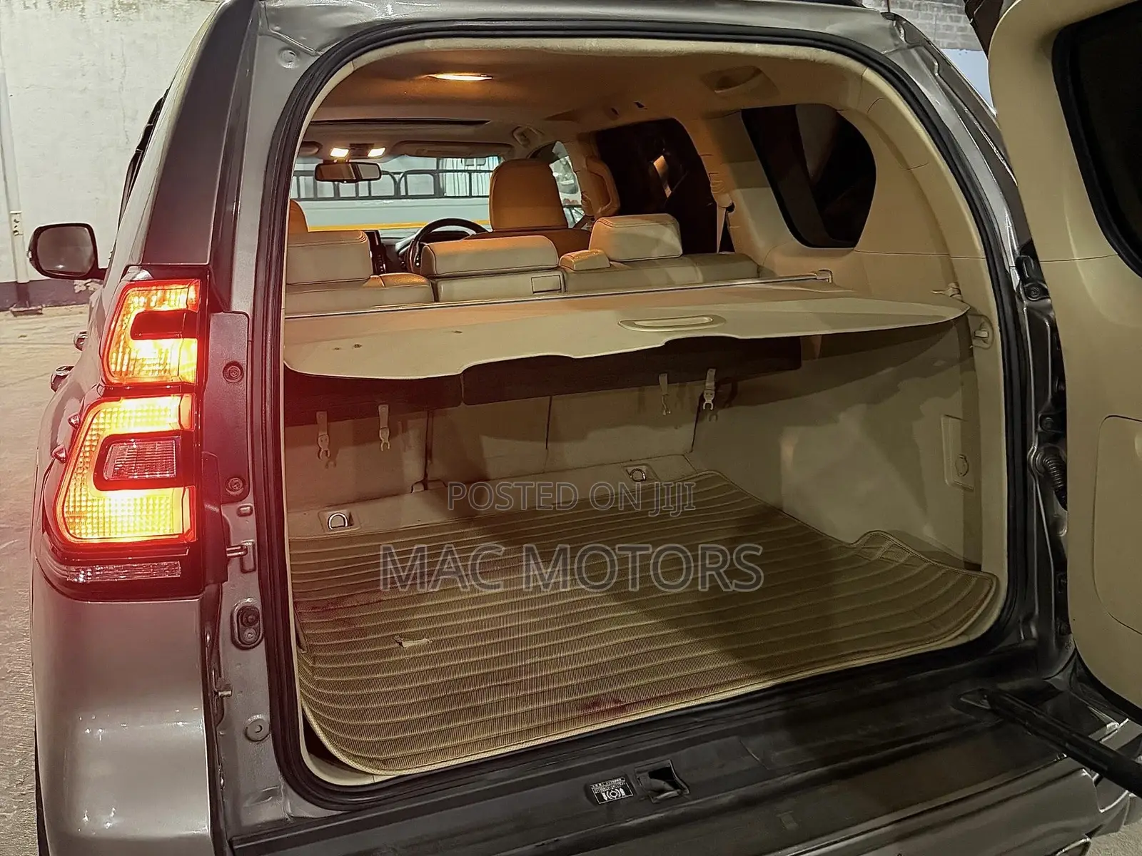 Toyota Land Cruiser Prado 2.7 i 2013 Gray