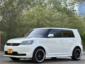 Toyota Corolla Rumion 2010 White