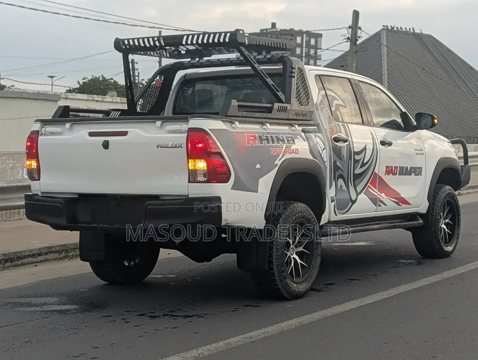 Toyota Hilux 2018 White