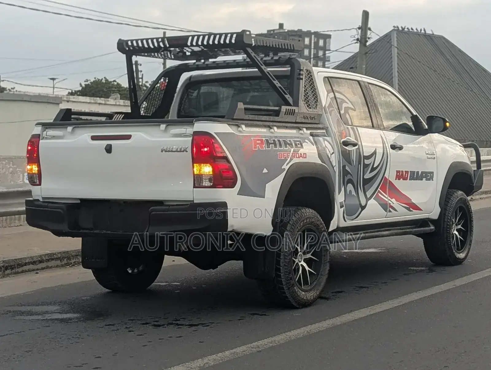 Toyota Hilux 2018 White