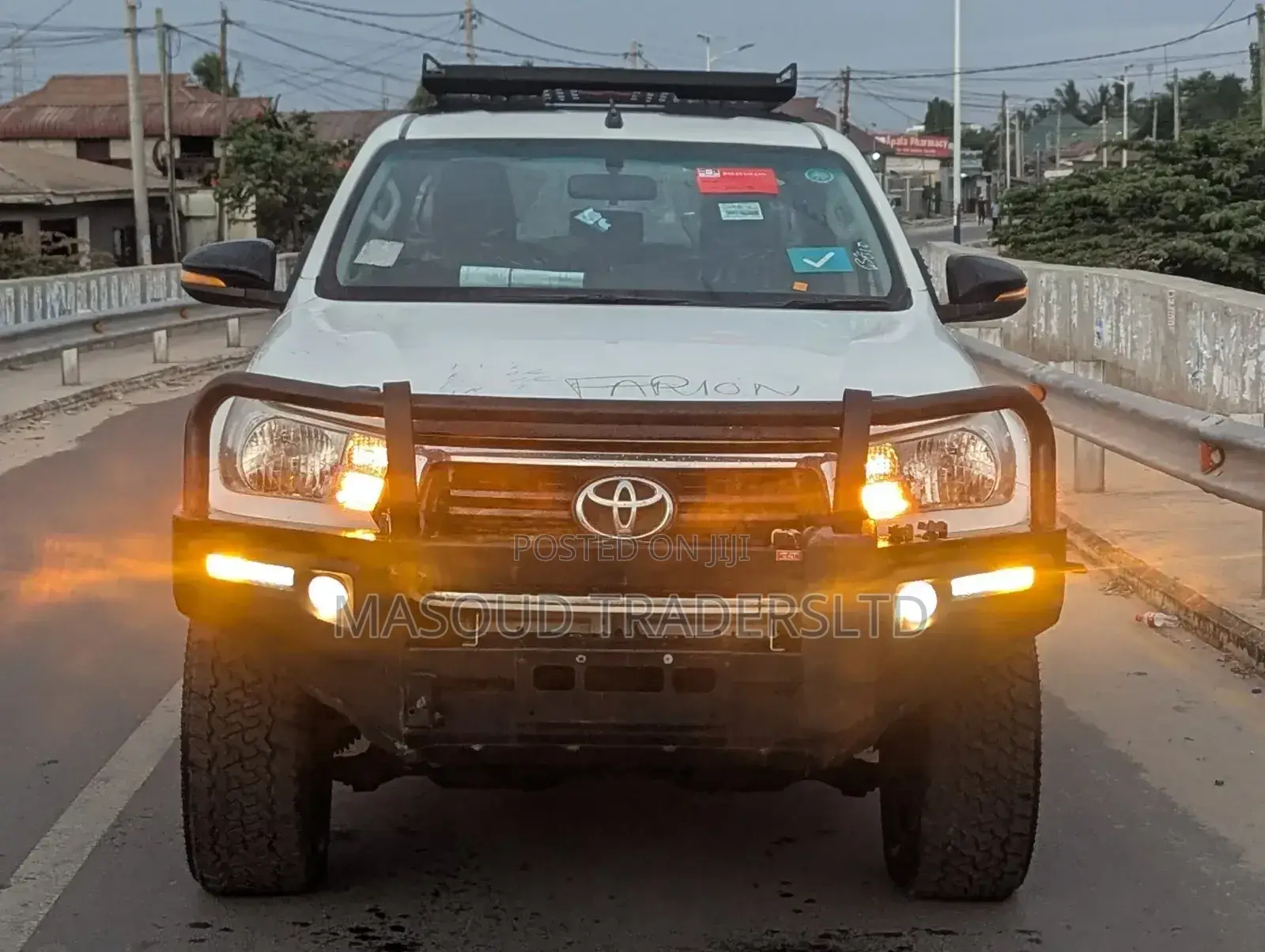 Toyota Hilux 2018 White