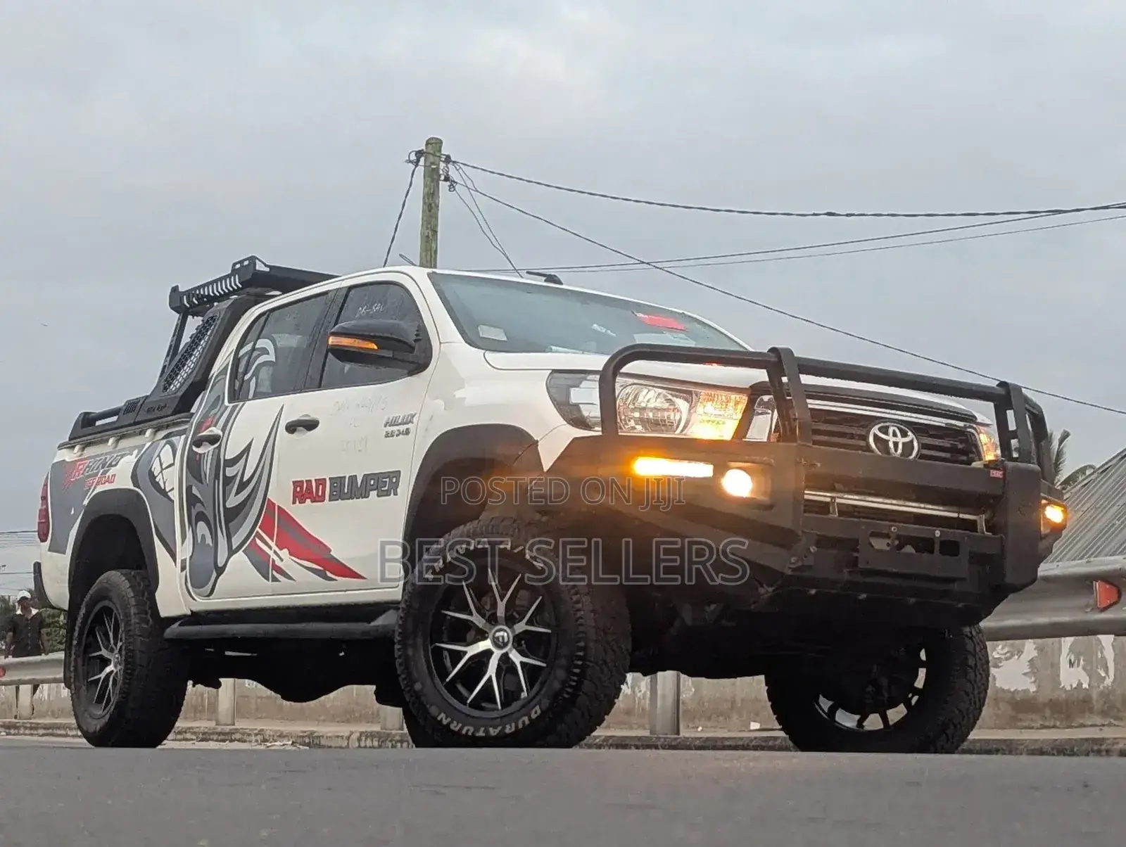 Toyota Hilux 2018 White