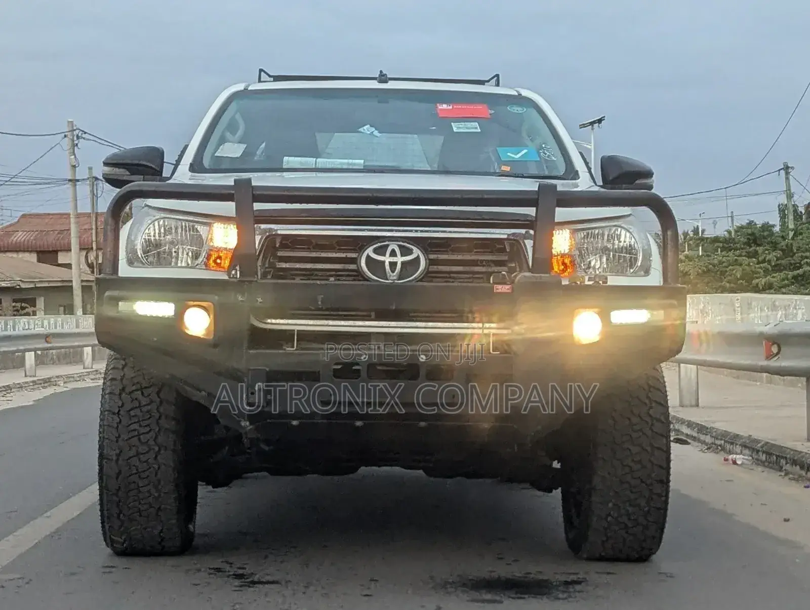 Toyota Hilux 2018 White